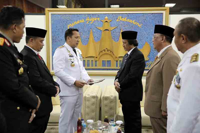 Kado HUT RI, Gubernur Lampung Terima SK Penyerahan Lahan Kota Baru dari Menteri LHK