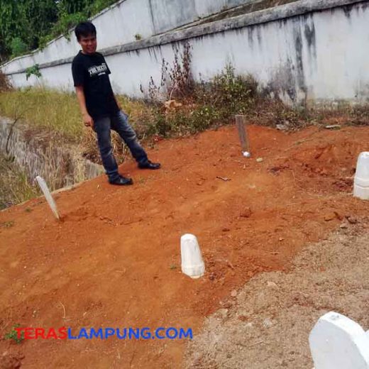 Perbaikan Tiga Makam Pahlawan di Kotabumi Terkesan Asal-alasan