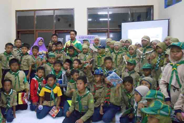200 Siswa Hizbul Wathan se-Lamongan Ikuti Pelatihan Menulis Kreatif