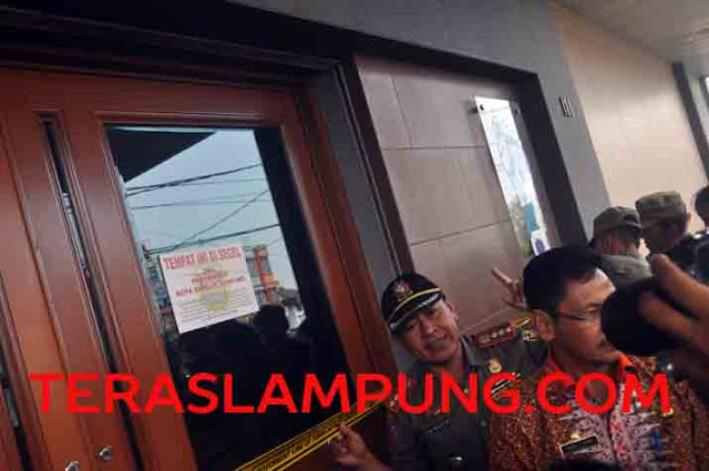 Video Penyegelan City Spa Jl. Pangeran Diponegoro Bandarlampung