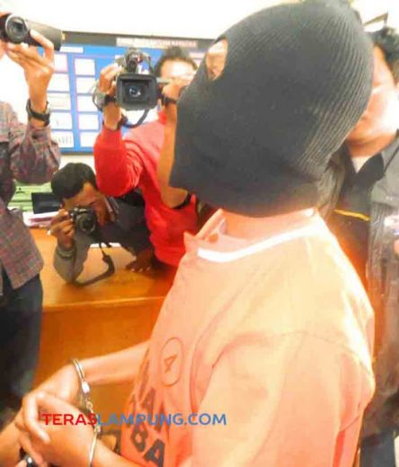 Tersangka Penjual Narkoba Dicokok Polisi saat Tunggu Calon Pembeli