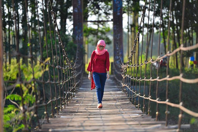 Jembatan Grenjeng Kota Metro
