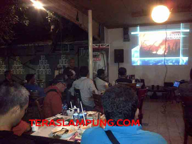 Aktivis dan Jurnalis Nonton Bareng “Indonesia 2050 Pathways Calculator”