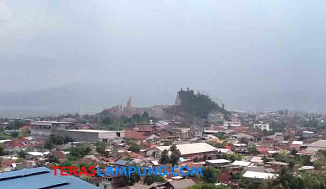 Bukit Kunyit pun Kini Tinggal Secuil