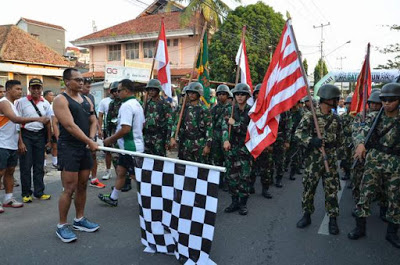 Collins dari Kenya Berhasil Menjuarai “Gatam Run 10 K”
