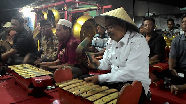 Sudarsono “Nabuh” Saron di Mulyojati