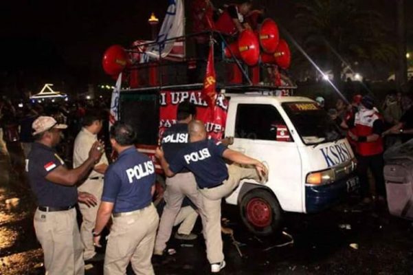 KPBI Kecam Sikap Represif Polisi Saat Demo Tolak PP Pengupahan