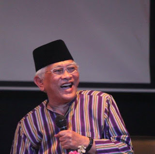 Kopi Pagi Gus Mus: Gelombang Gelap*