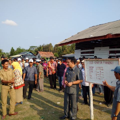 Wabup Heri Wardoyo Kaget Masih ada SD yang Berdinding Tripleks