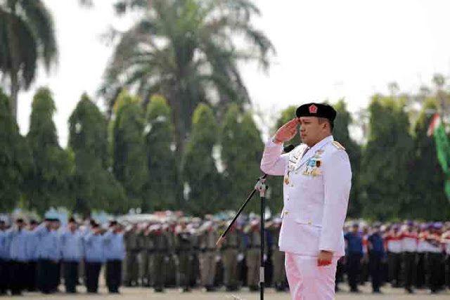 Gubernur Ridho Ficardo Pimpin Upacara HUT ke-70 TNI
