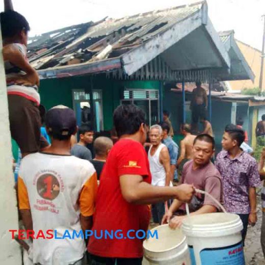 Rumah di Permukiman Padat di Kotabumi Ludes Dilalap Si Jago Merah