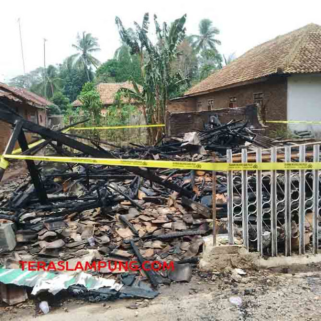 Polres Lampung Utara Belum Pastikan Penyebab Kebakaran di Rumah Suparrno