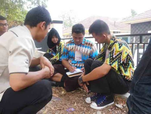 Pilkada, KPU Waykanan Berikan Hak Politik Para Penyandang Disabilitas