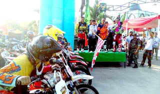 Chrisna Putra Lepas Peserta Enduro Trail 2015 di Depan Makodim