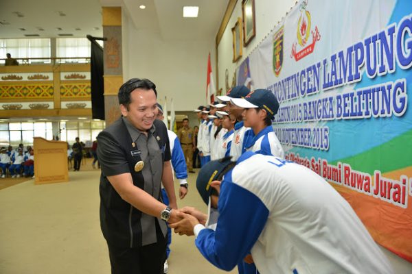 Gubernur Lepas Kontingen Porwil Lampung ke Bangka Belitung