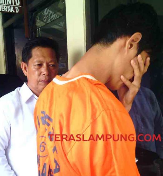 Kurir Sabu Ditangkap Polisi Saat Menonton TV di Rumahnya