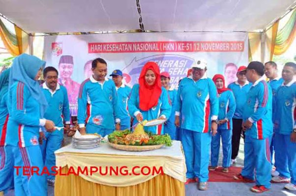 Dihadiri Bupati, Peringatan Hari Kesehatan Nasional di Lampura Berlangsung Meriah