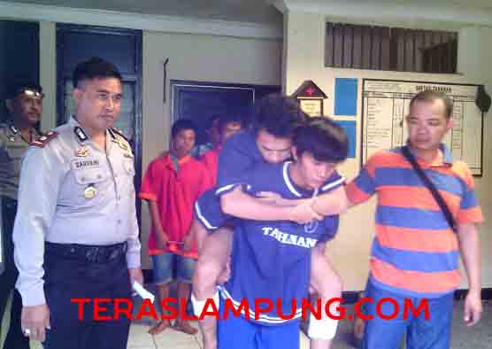 Rudy Cs Panjat Pagar Vihara Thay Hin Bio Curi Kabel Eskavator