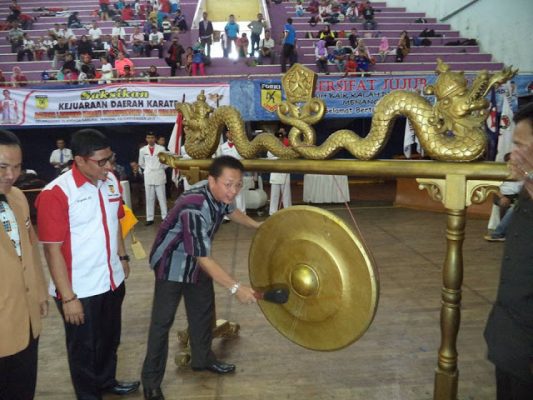 Assisten III Pemkot Buka Acara Kejurda Karate Piala Walikota Bandar Lampung