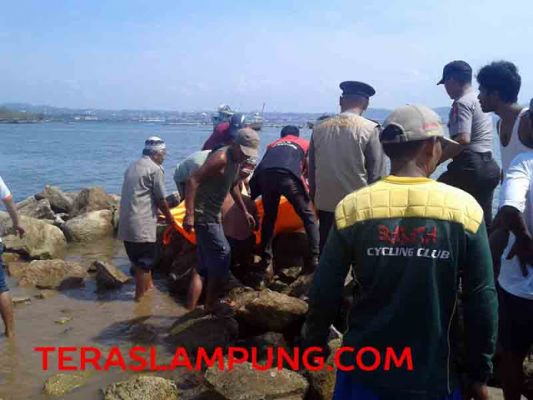 Tabroni Diduga Meninggal Saat Terapi Berendam di Pantai