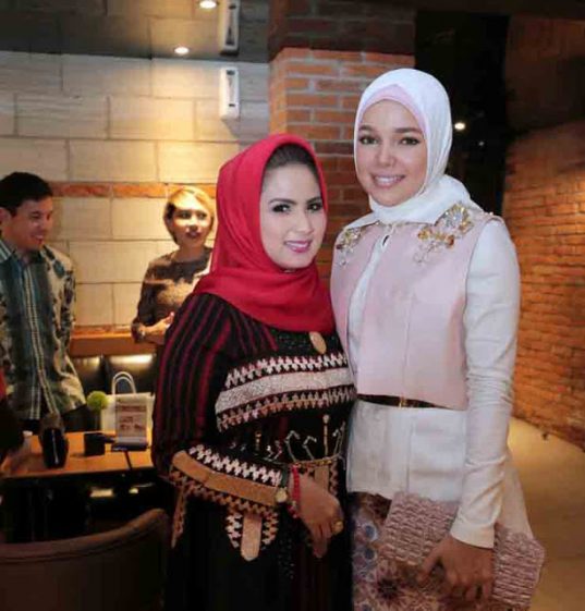 Aprilani Yustin Ficardo dan Dewi Sandra akan Meriahkan Nonton Bareng “Air Mata Surga”