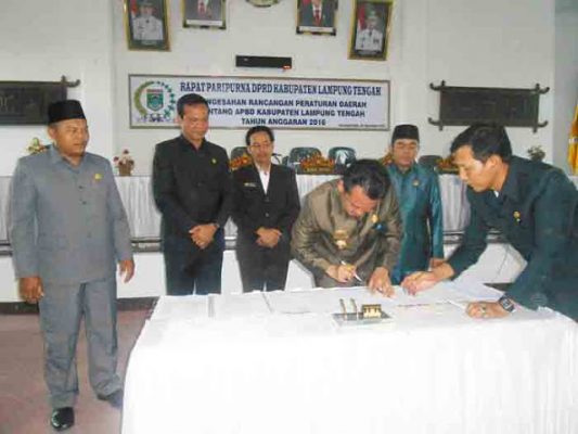 APBD 2016 Lampung Tengah Disahkan