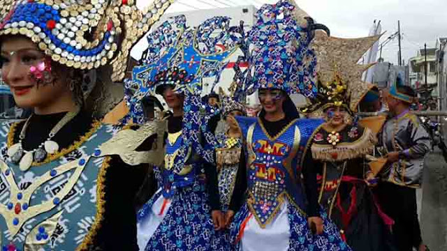 Fashion Carnaval Meriahkan Kampanye Pilkada Aria-Efan