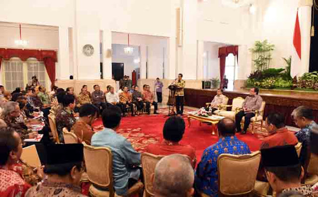 Presiden Jokowi Minta Para Menteri dan Kepala Daerah Cek Semua Alokasi Dana