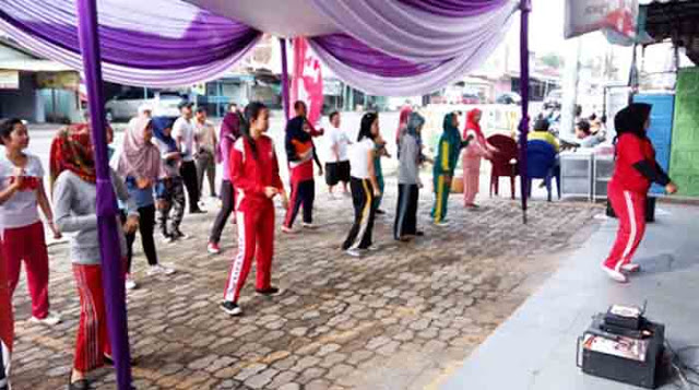 Dealer Jaya Motor Gedong Tataan Senam Pagi Bersama Warga