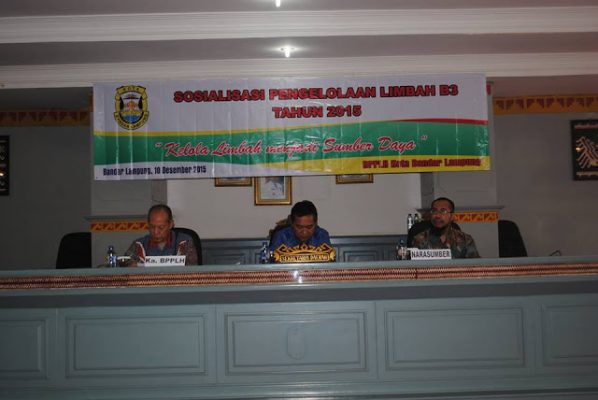 Sekda Kota Buka Acara Sosialisasi Pengelolaan Limbah B3