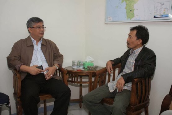 Kisah Lain: Cerita tentang Akil Mochtar (2)