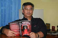 Kisah Lain: Cerita tentang Akil Mochtar (4)