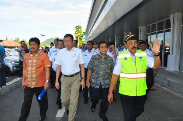 Menhub Targetkan 2017 Bandara Radin Inten II Jadi Embarkasi Haji Secara Penuh