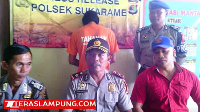 Butuh Uang Bayar Hutang, Leo Gelapkan Motor Pacarnya
