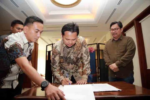Gubernur Ridho Ficardo Dorong Percepatan Pembangunan Pembangkit Listrik di Lampung
