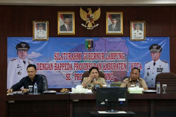 Gubernur Minta Semua Kepala Bappeda di Lampung Kawal Program Prioritas Pembangunan 2016