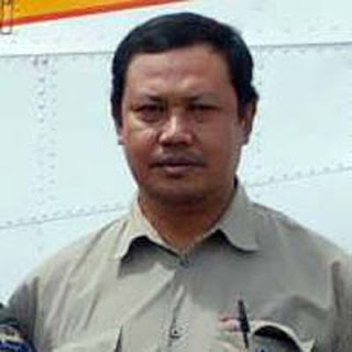 Si Tukang Kayu