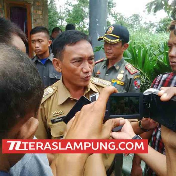 Rusuh di Lampung Utara: Warga Membakar Rumah Berdasarkan Petunjuk Anjing Pelacak