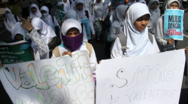 Di Hari Valentine, Kelompok Remaja-Mahasiswa Lampung Gelar Gerakan Menutup Aurat