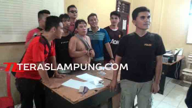 Jadi Bandar dan Pemakai Sabu-Sabu, Dua Warga Kotabumi Ditahan Polisi