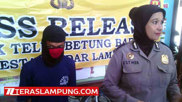 Pengakuan Bikin Mesem: Deri Curi TV untuk Diberikan kepada Neneknya