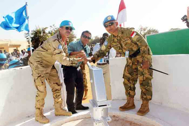 Akhiri Penugasan, TNI di Darfur Bangun Pompa Air Untuk Masyarakat Lokal