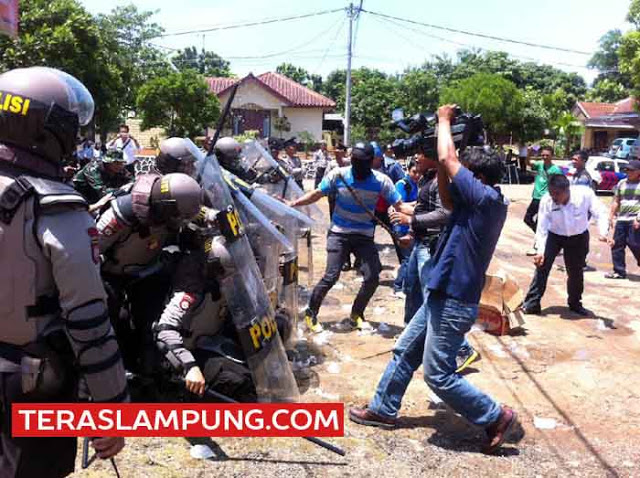 Selamatkan Bupati Lampung Utara, Polisi “Baku Tembak” dengan Para Teroris