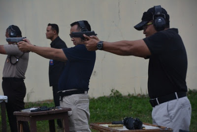 Danrem 043/Gatam Bersama Gubernur dan Kapolda Ikuti Eksebisi Menembak