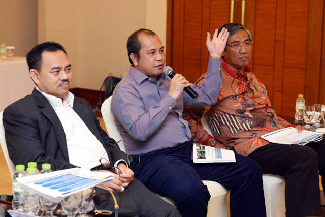 2,7 Juta KK di Desa Belum Teraliri Listrik