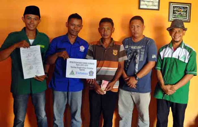 Ansor dan Pokjawan Waykanan Salurkan Dana Donasi Penderita Tumor