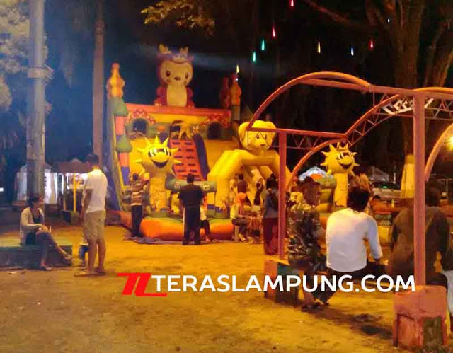 Warga Minta Pemkab Lampura Bangun WC Umum di Kawasan Tugu Payan dan TOS