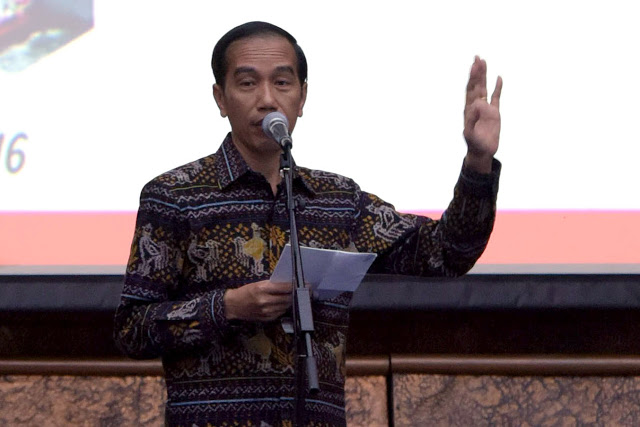 Jokowi Tawarkan Cabut Sanksi, PSSI Tetap Tolak KLB