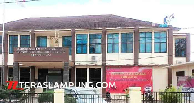 Tiap Hari Ada 40-an Calon TKI Luar Daerah yang Membuat Paspor di Kantor Imigrasi Kotabumi