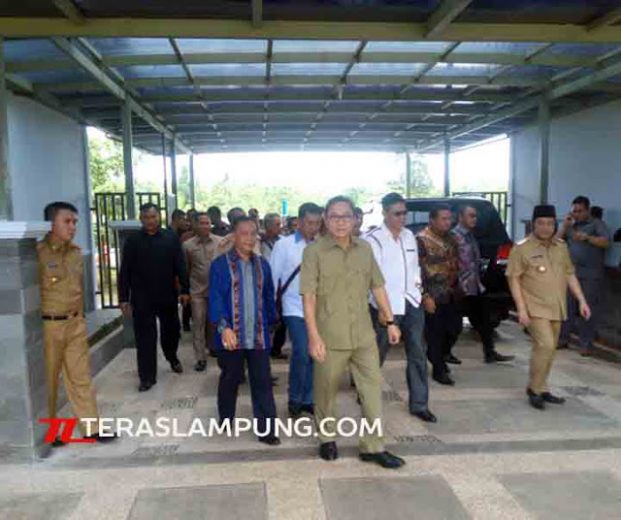 Ketua MPR RI Hadiri Peresmian Lab Komputer SMA Kebangsaan